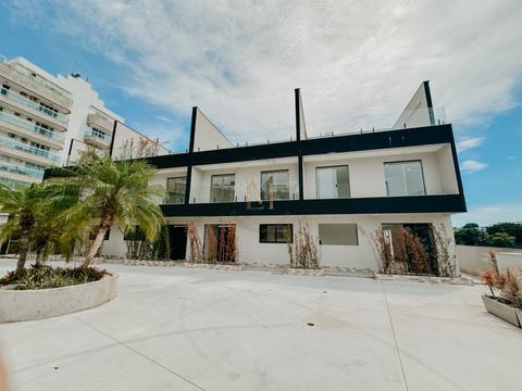 Casa à venda em Duque de Caxias, Jardim Vinte e Cinco de Agosto, com 3 suítes, com 200 m²