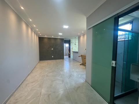 Casa para alugar em Duque de Caxias, Centro, com 2 quartos, com 70 m²